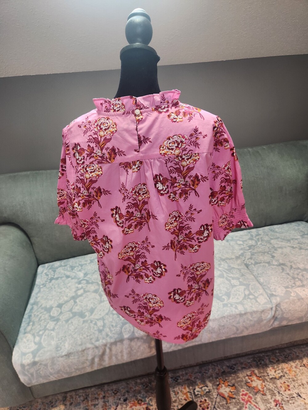 J Crew Pink Floral Ruffled Neck Short Sleeve Top Medium 100% Cotton Like New! - Picture 9 of 11